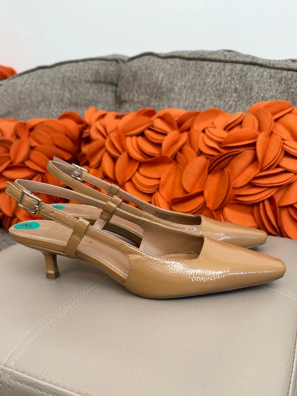 NWOT Kenneth Cole Melissa Slingback Tan Faux Leather Square Toe Kitten Heels
